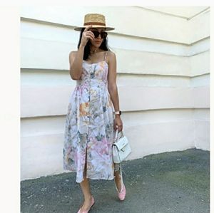 H&M woven linen dress blogger's favorite